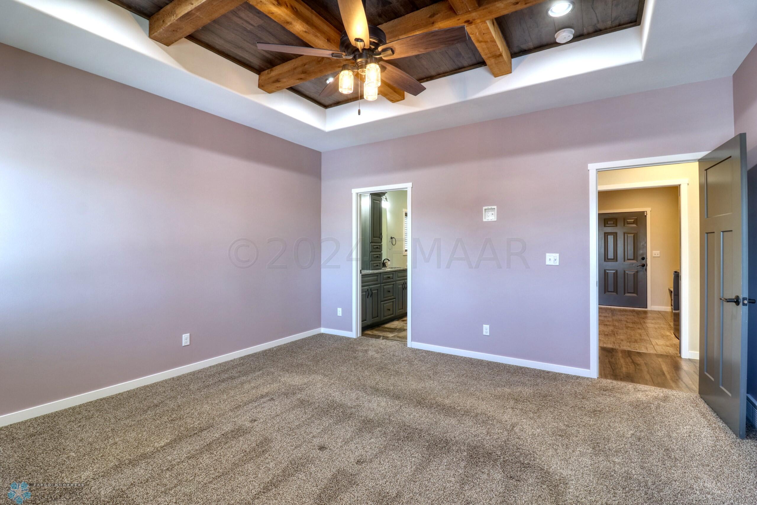 Primary Bedroom1_2