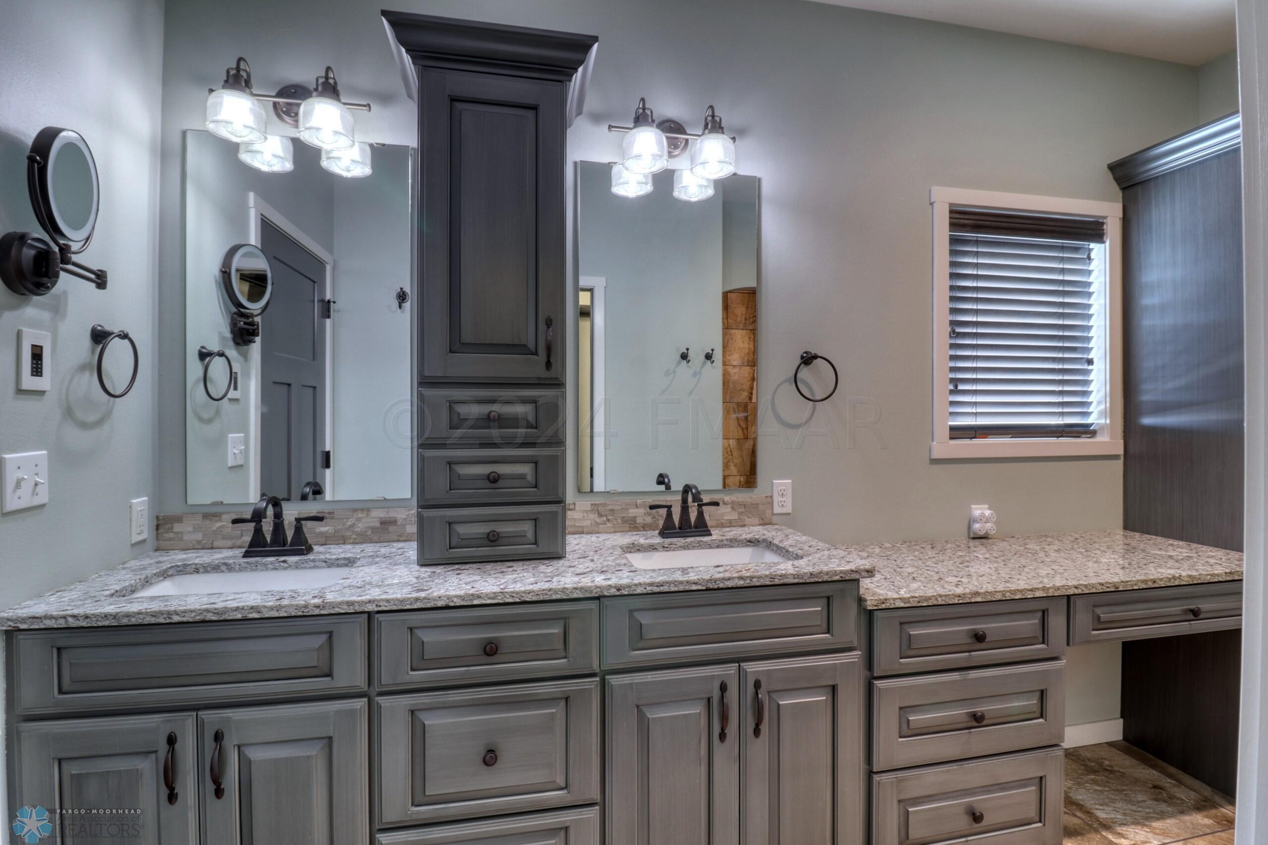 Primary Bathroom1_2