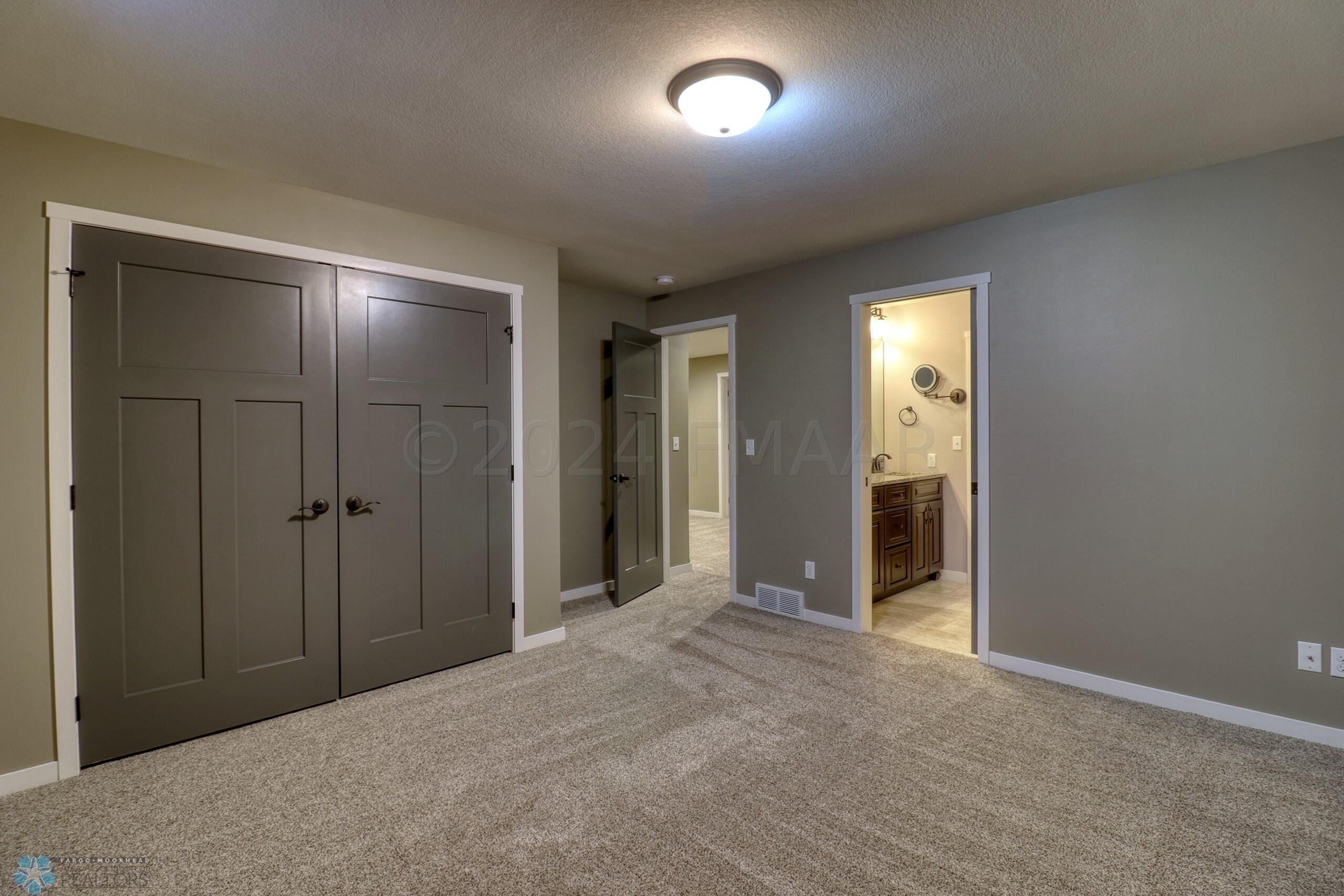 Basement Bedroom1_2