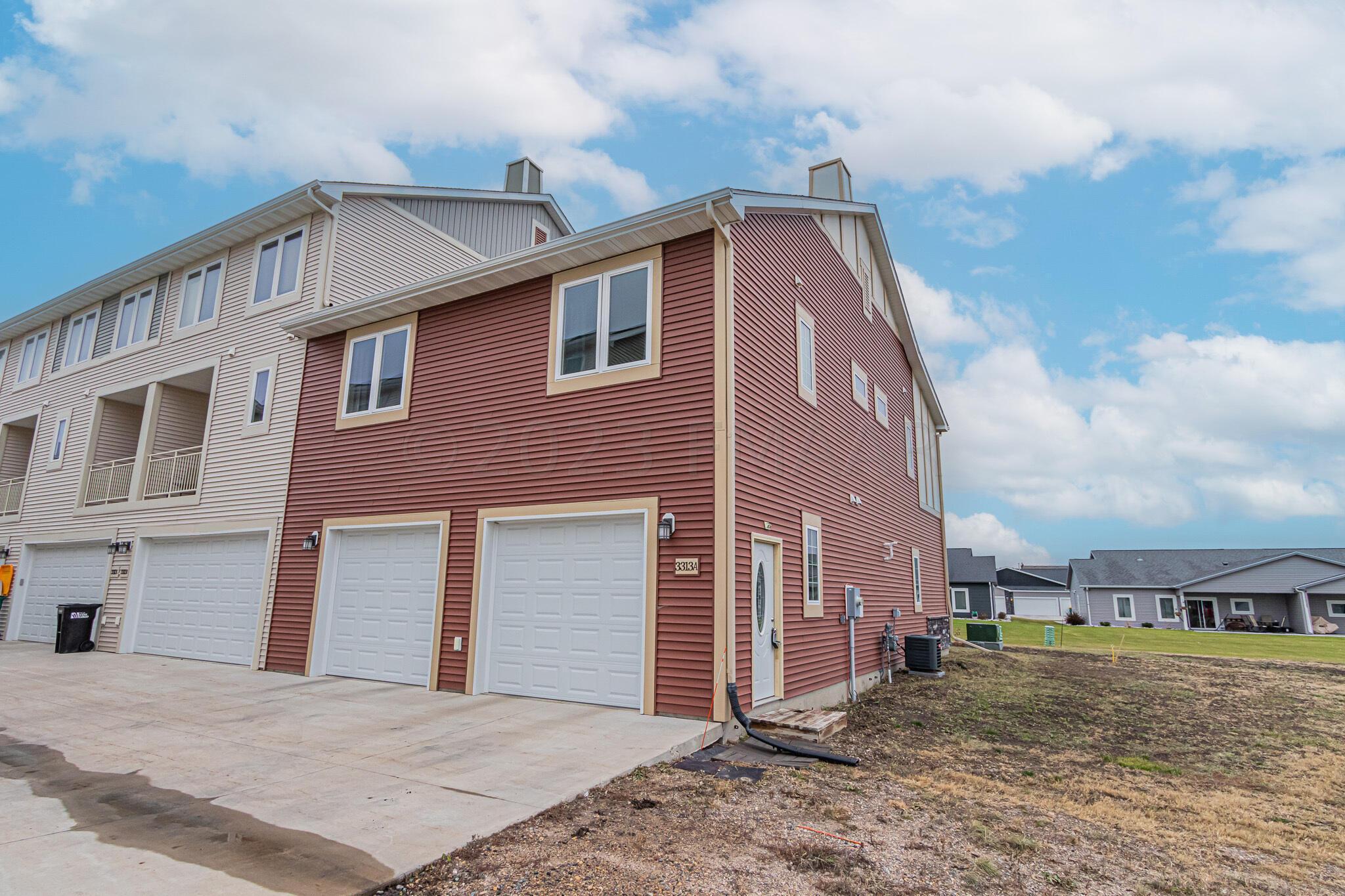3313 A 5 Way E, West Fargo, ND 58078-31