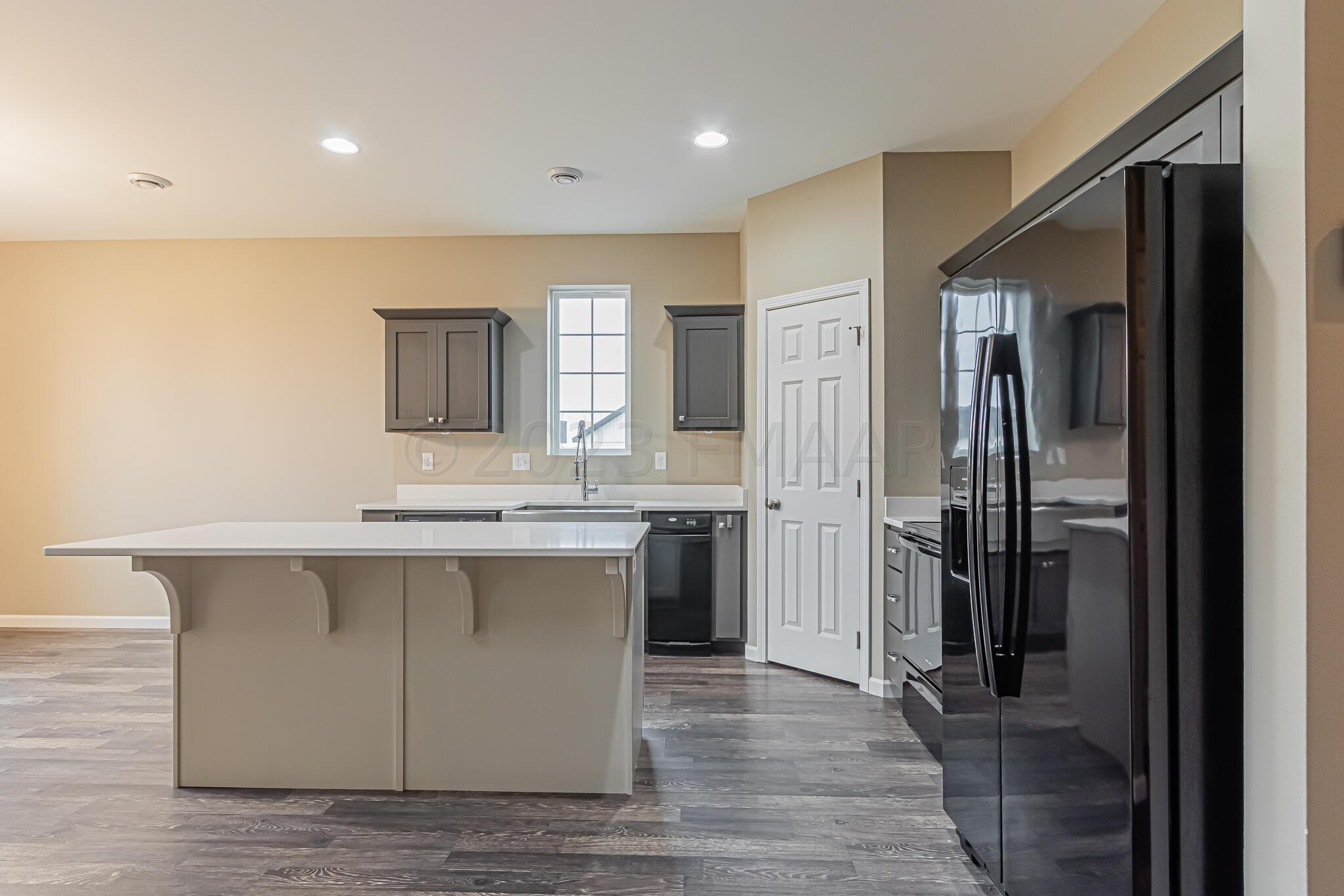 3313 A 5 Way E, West Fargo, ND 58078-01