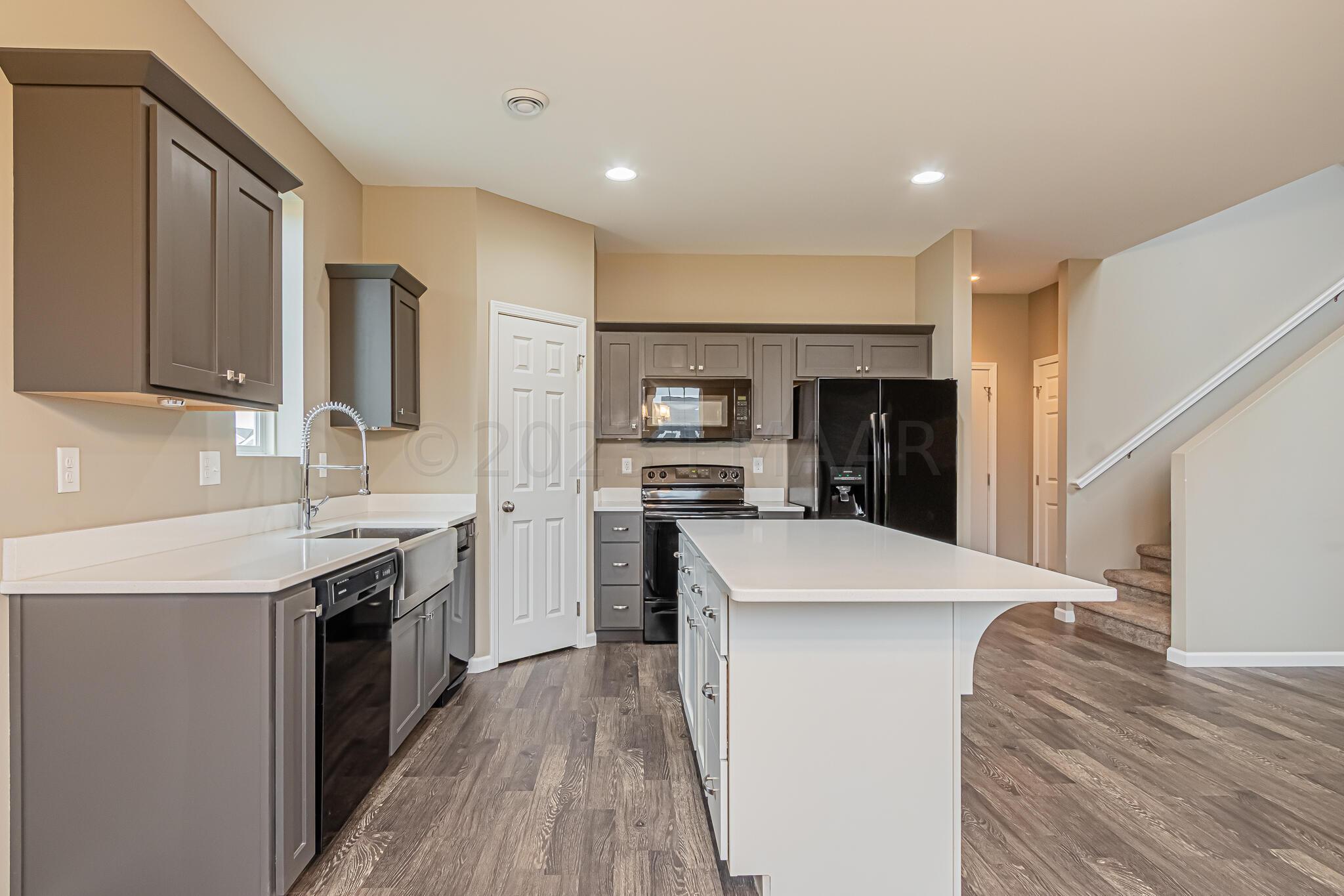 3313 A 5 Way E, West Fargo, ND 58078-03