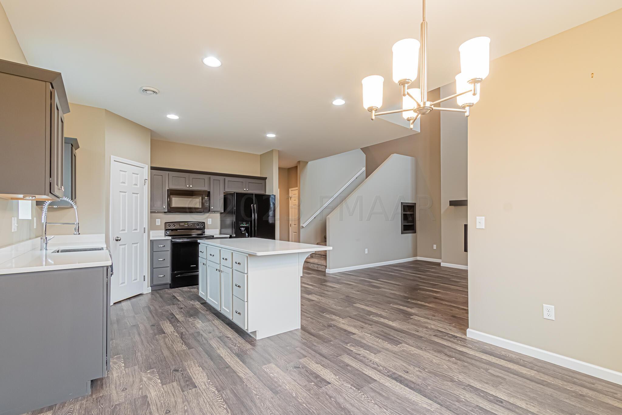 3313 A 5 Way E, West Fargo, ND 58078-04
