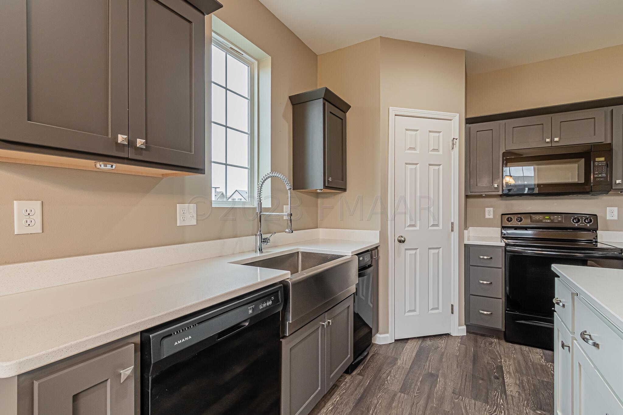 3313 A 5 Way E, West Fargo, ND 58078-06