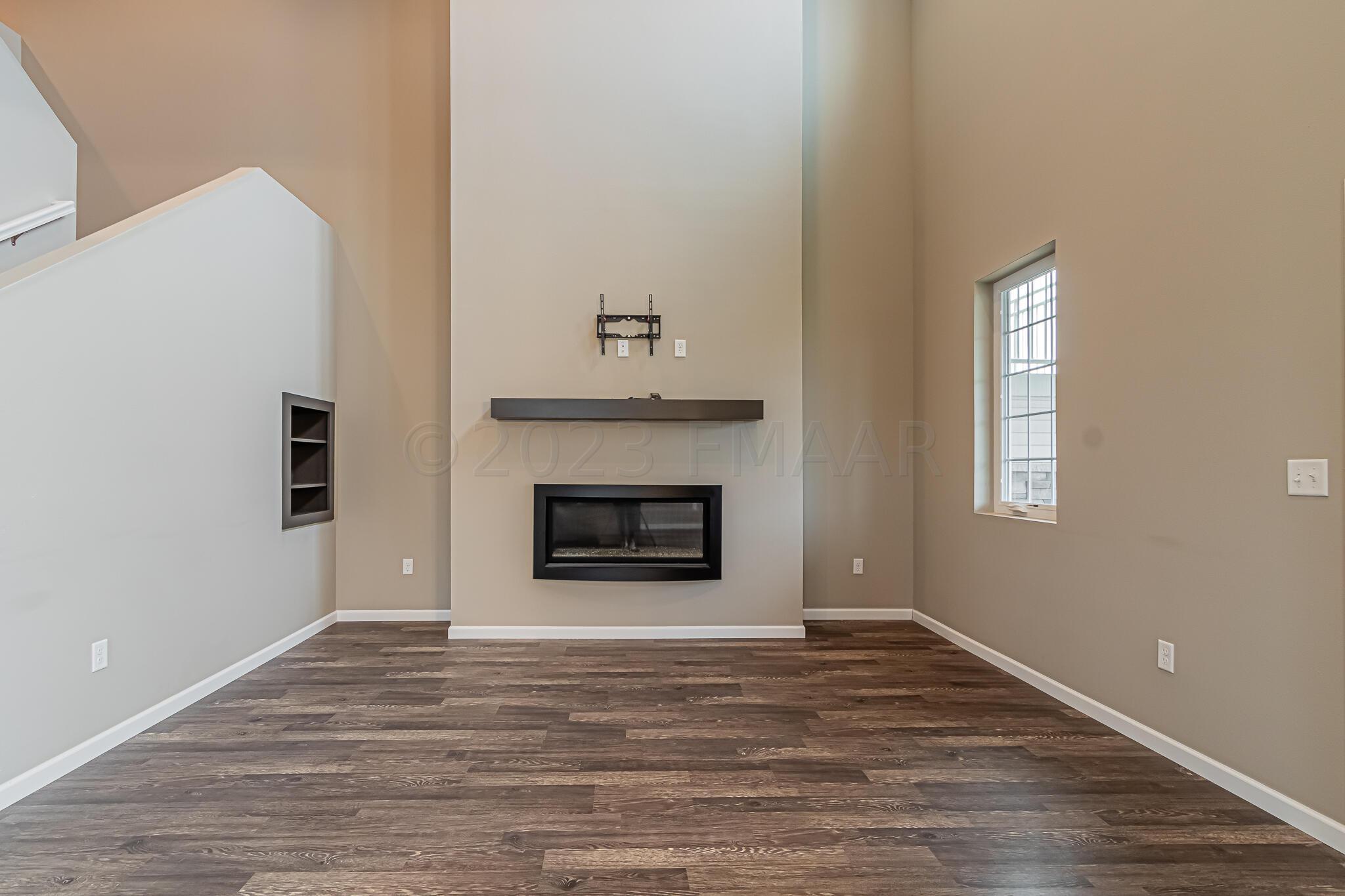 3313 A 5 Way E, West Fargo, ND 58078-07