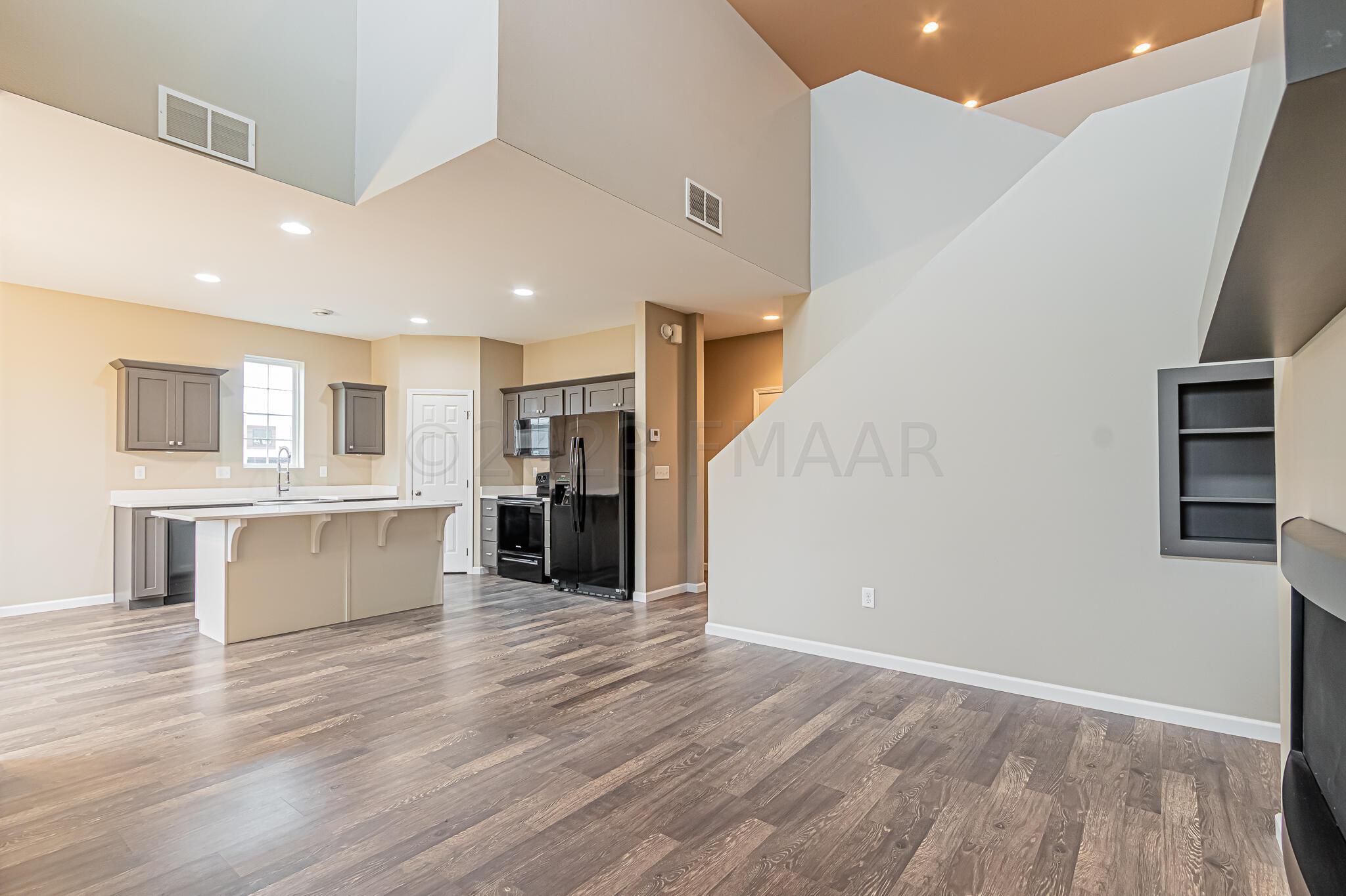 3313 A 5 Way E, West Fargo, ND 58078-08
