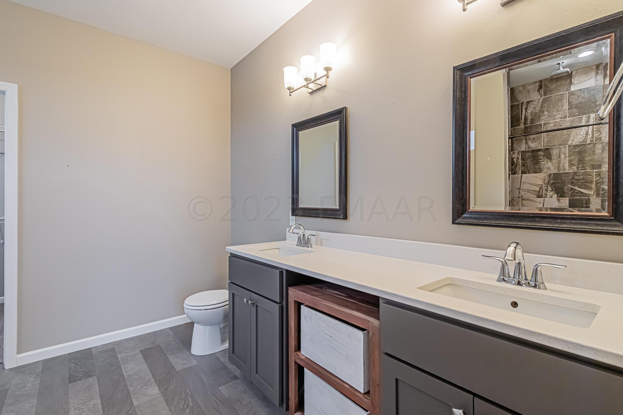 3313 A 5 Way E, West Fargo, ND 58078-13