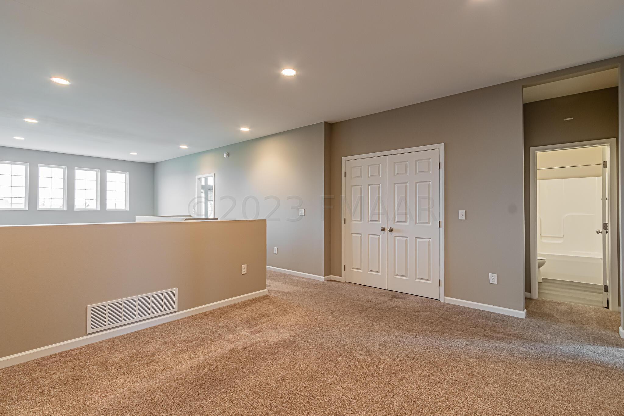 3313 A 5 Way E, West Fargo, ND 58078-19