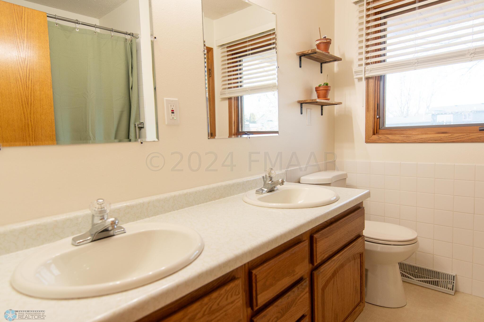 6205 Oakport St N Moorhead 22