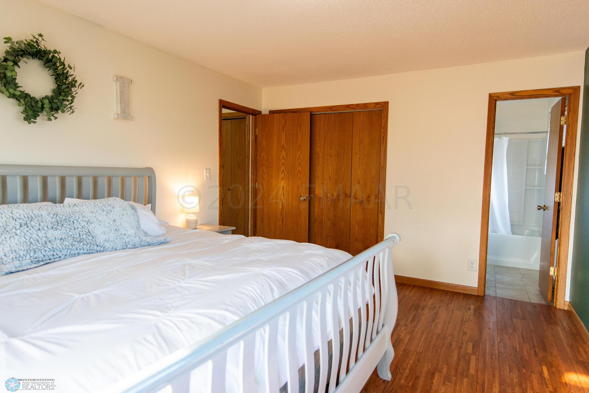 6205 Oakport St N Moorhead 34