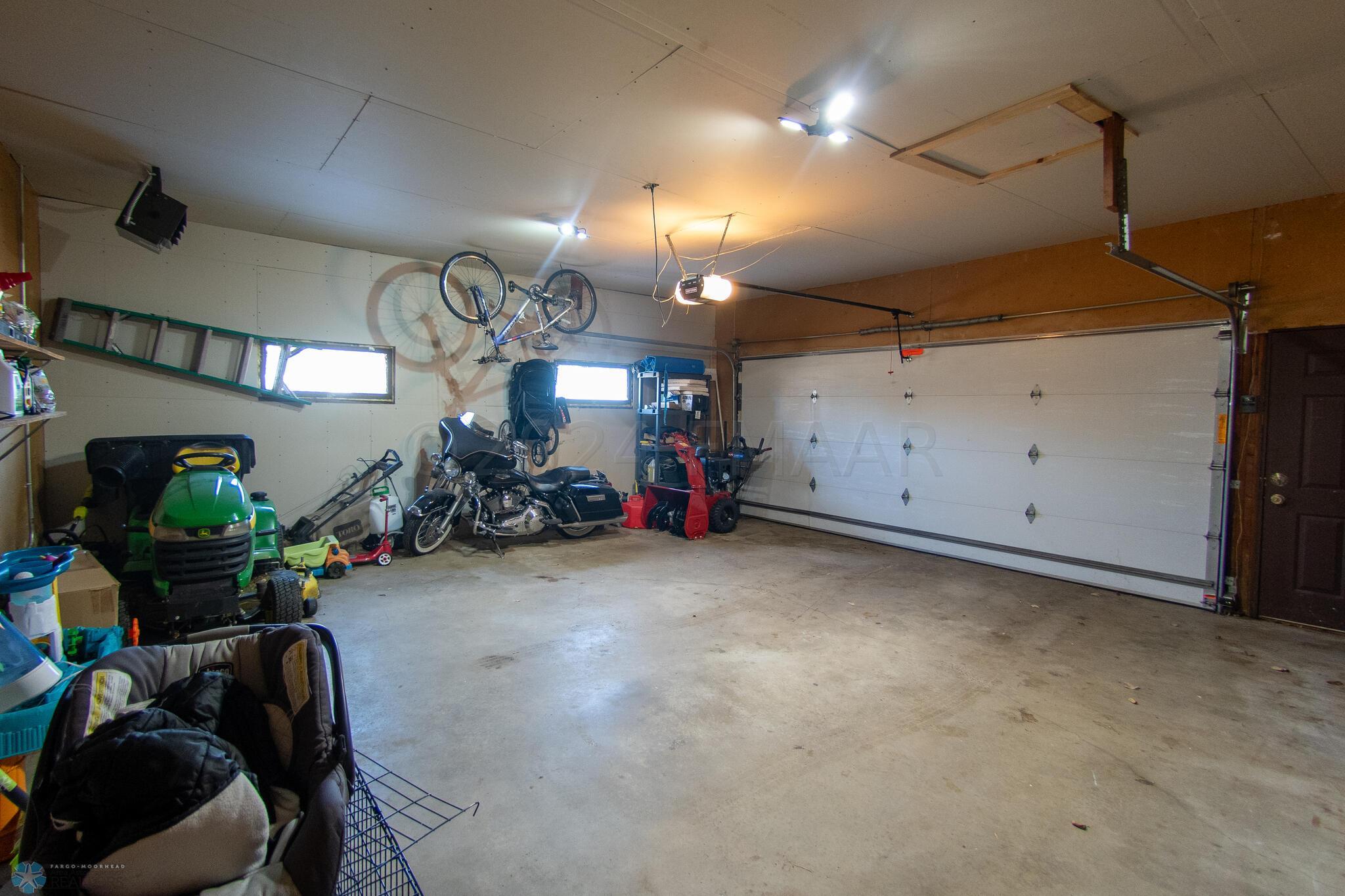 6205 Oakport St N Moorhead 60