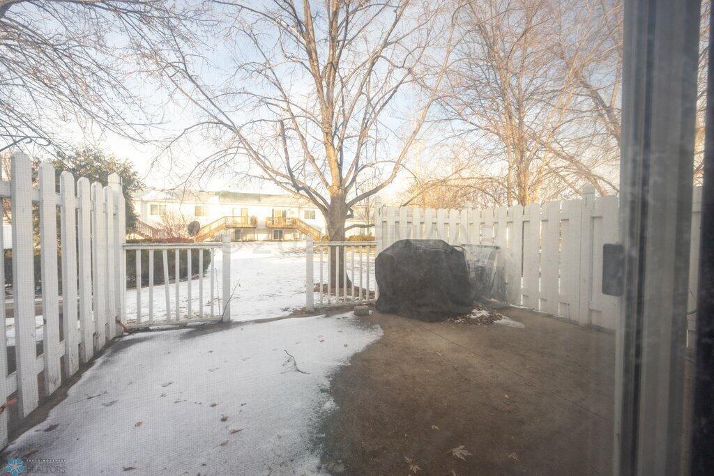 Private Fenced Patio