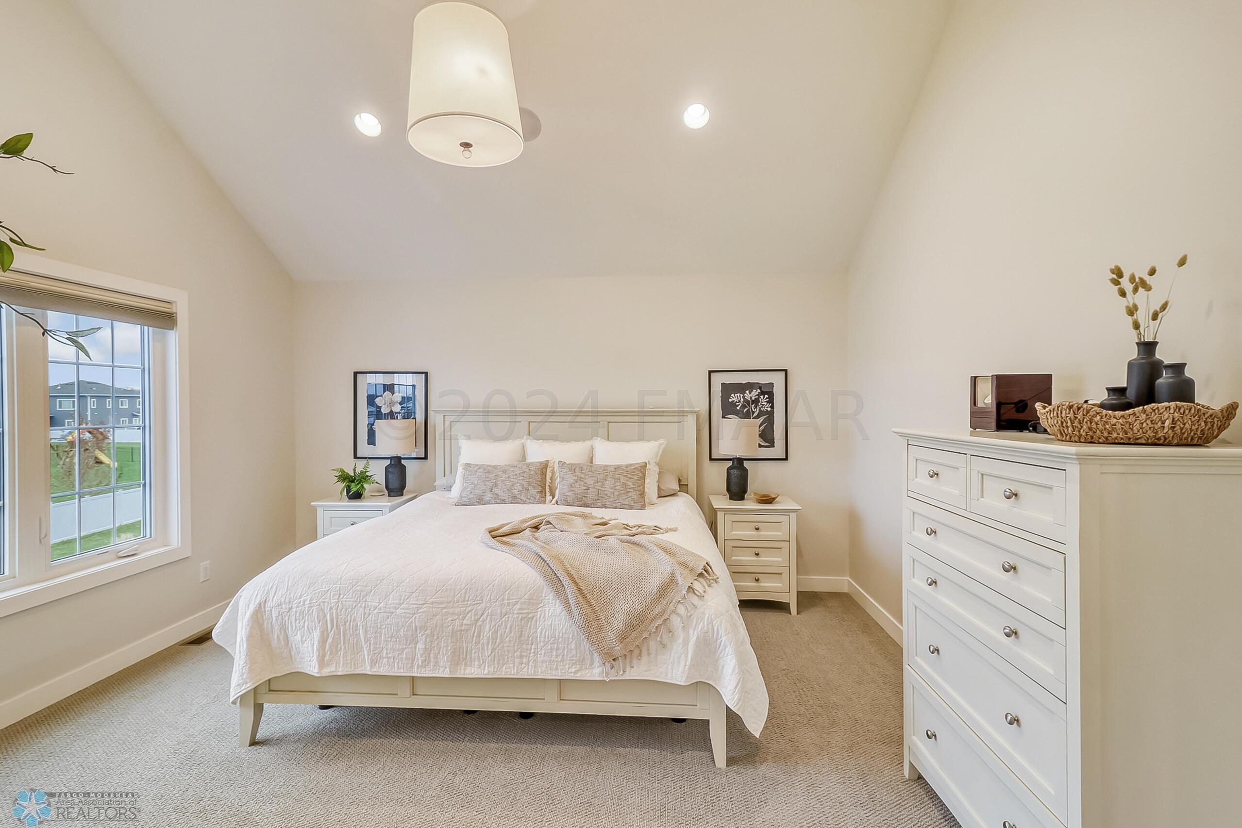 Primary Bedroom1_1