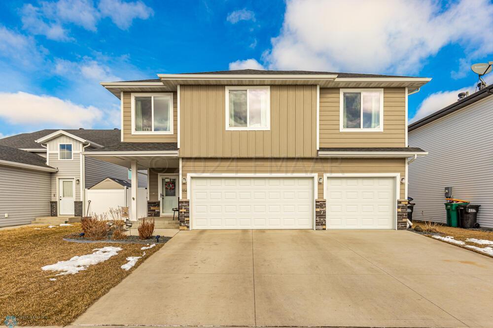 Property photo for 934 28 Avenue W, West Fargo, ND 58078
