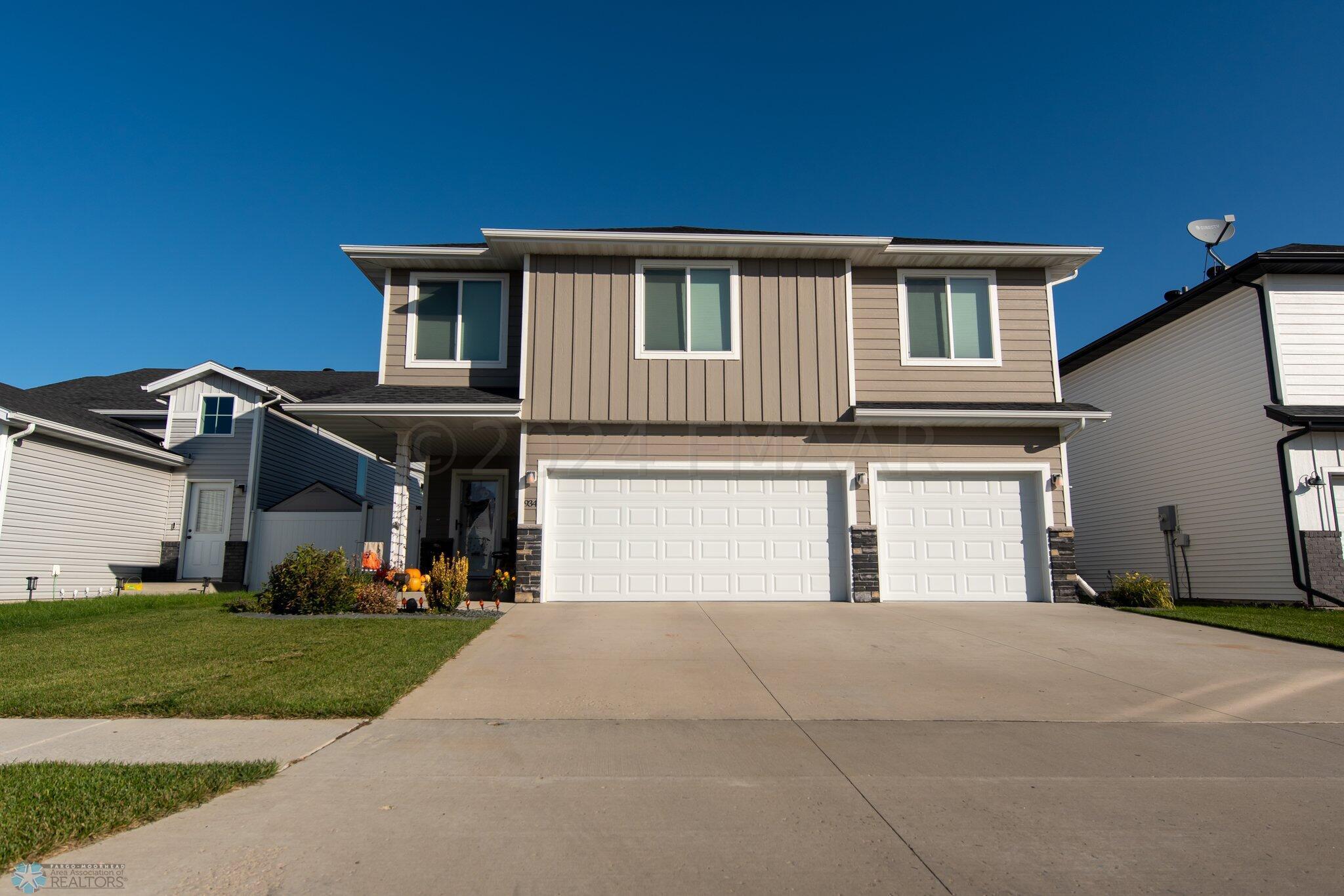 934 28th Ave W West Fargo 3