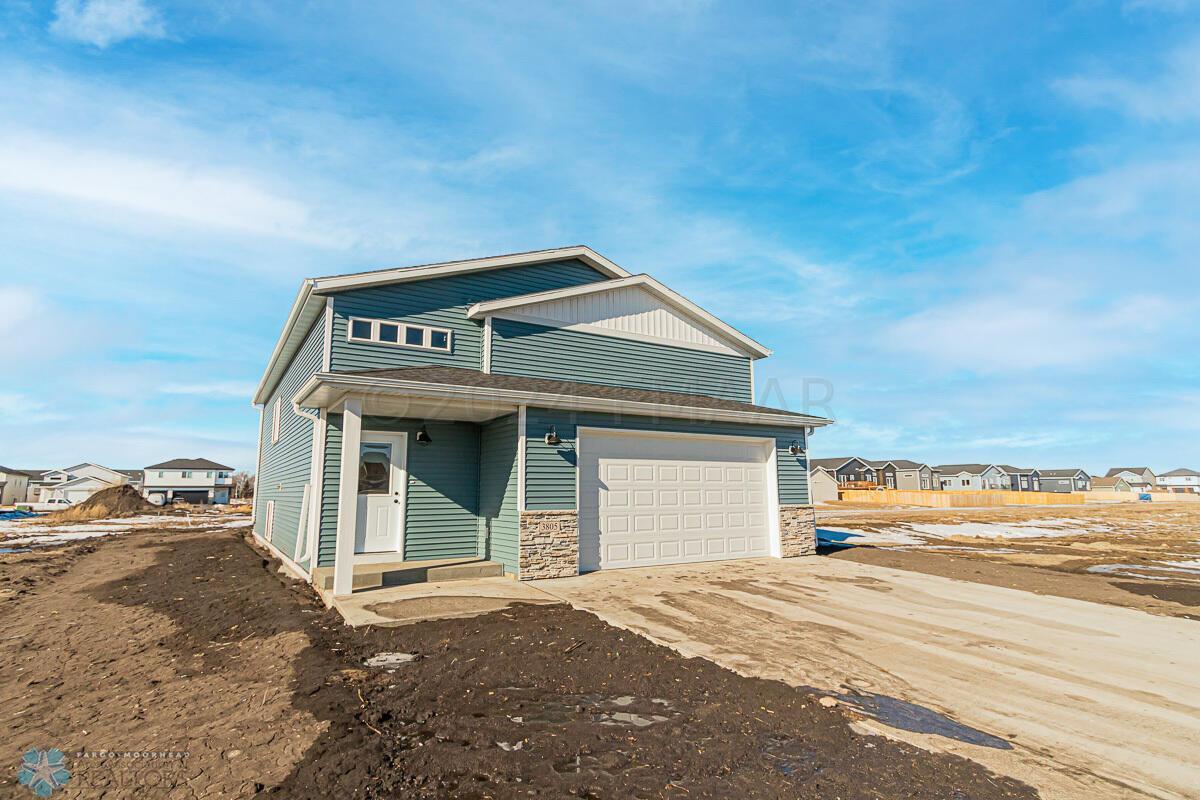3805 33rd St S, Moorhead, MN 56560-91