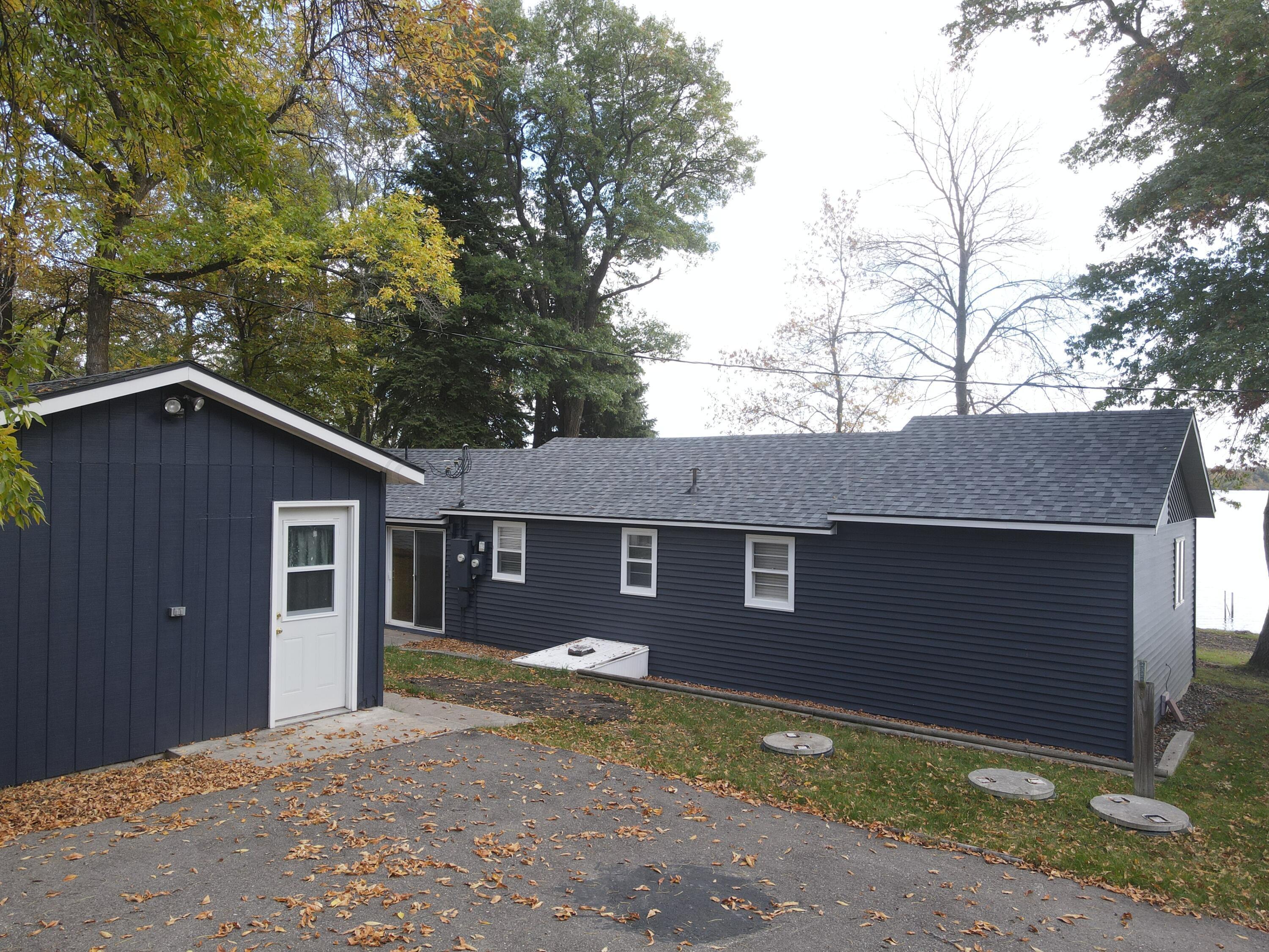 Cabin & Bunkhouse