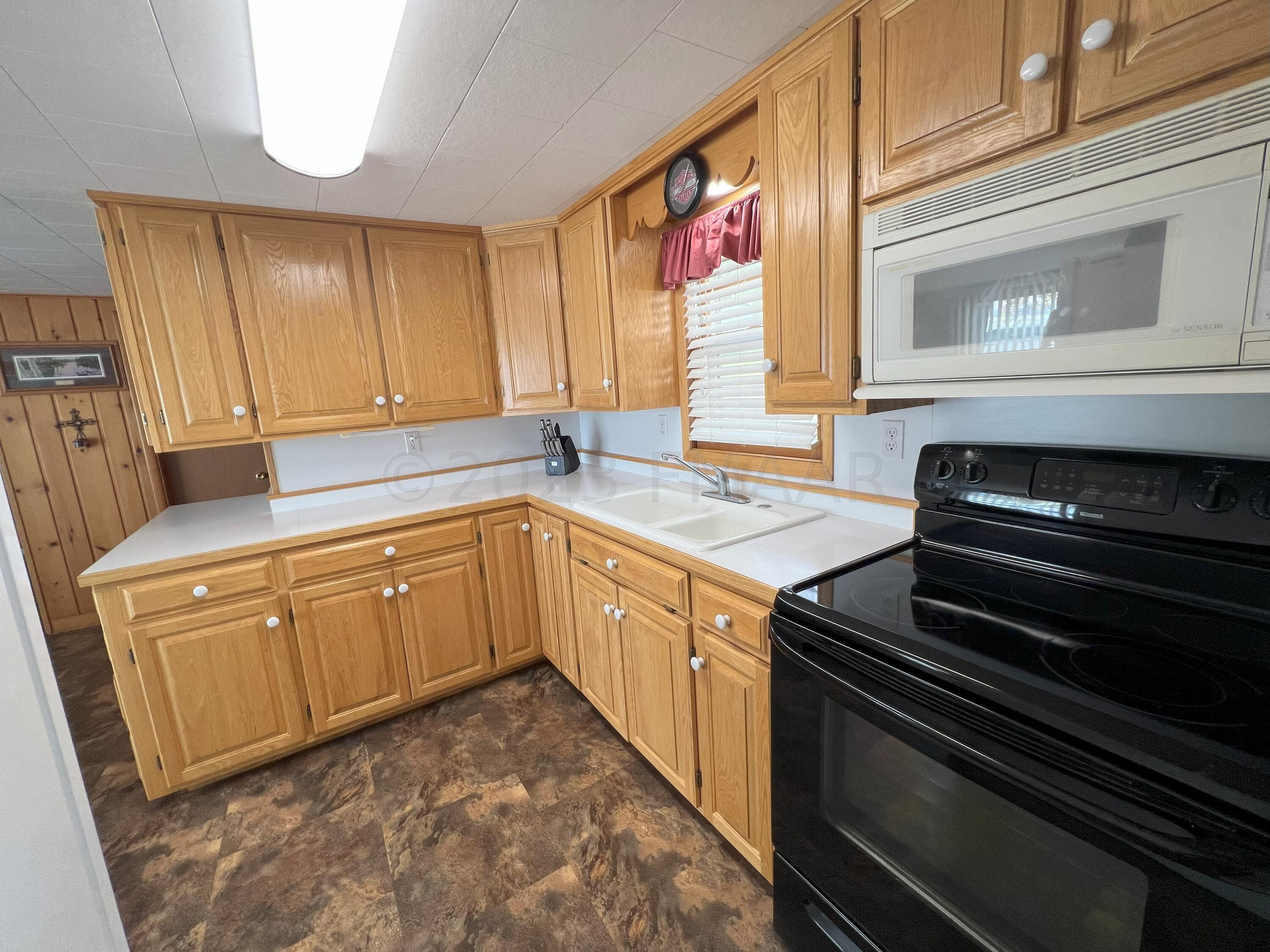 21 Kitchen
