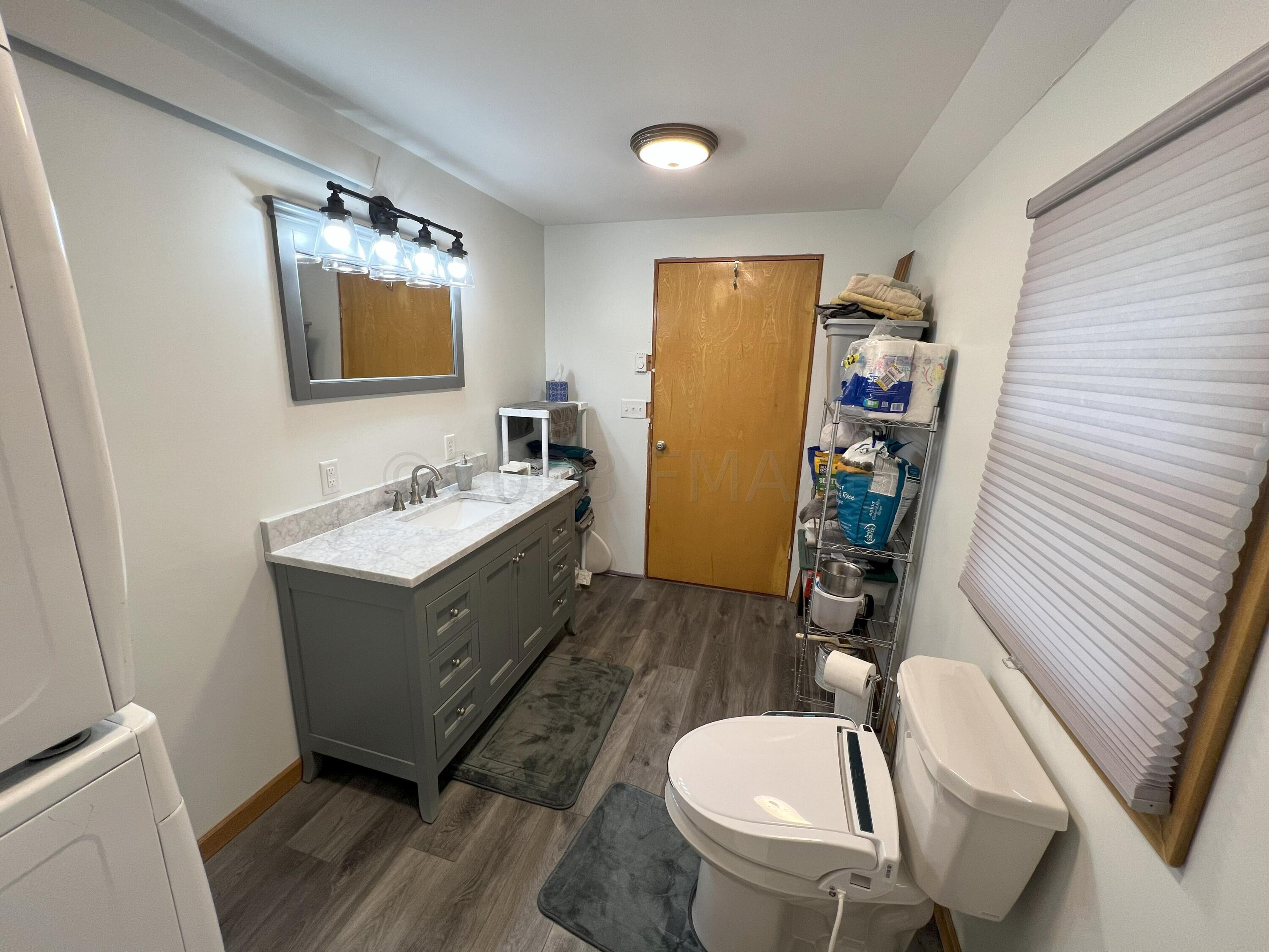51 Main Bathroom