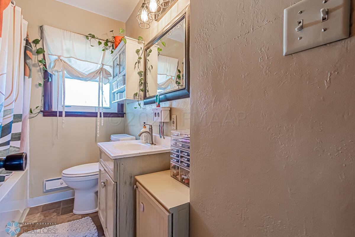 301 2nd St NE, Dilworth, MN-05
