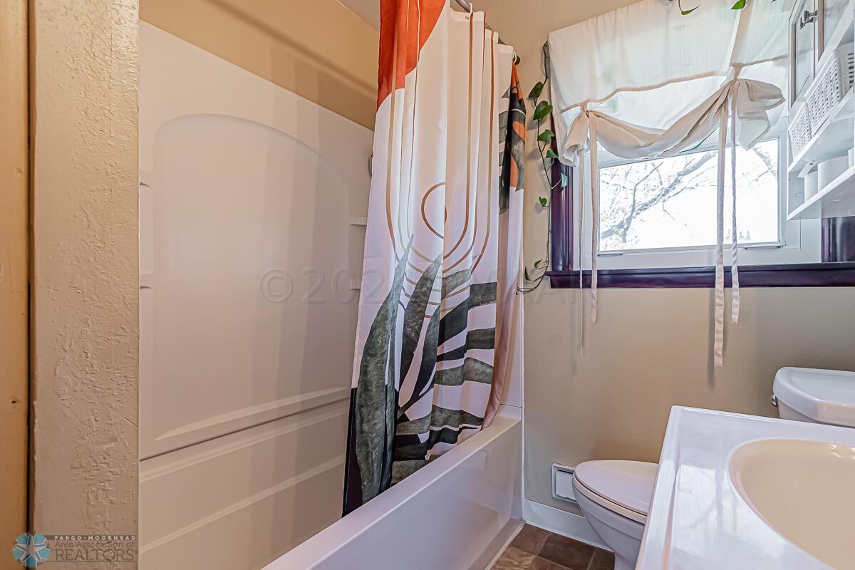 301 2nd St NE, Dilworth, MN-06