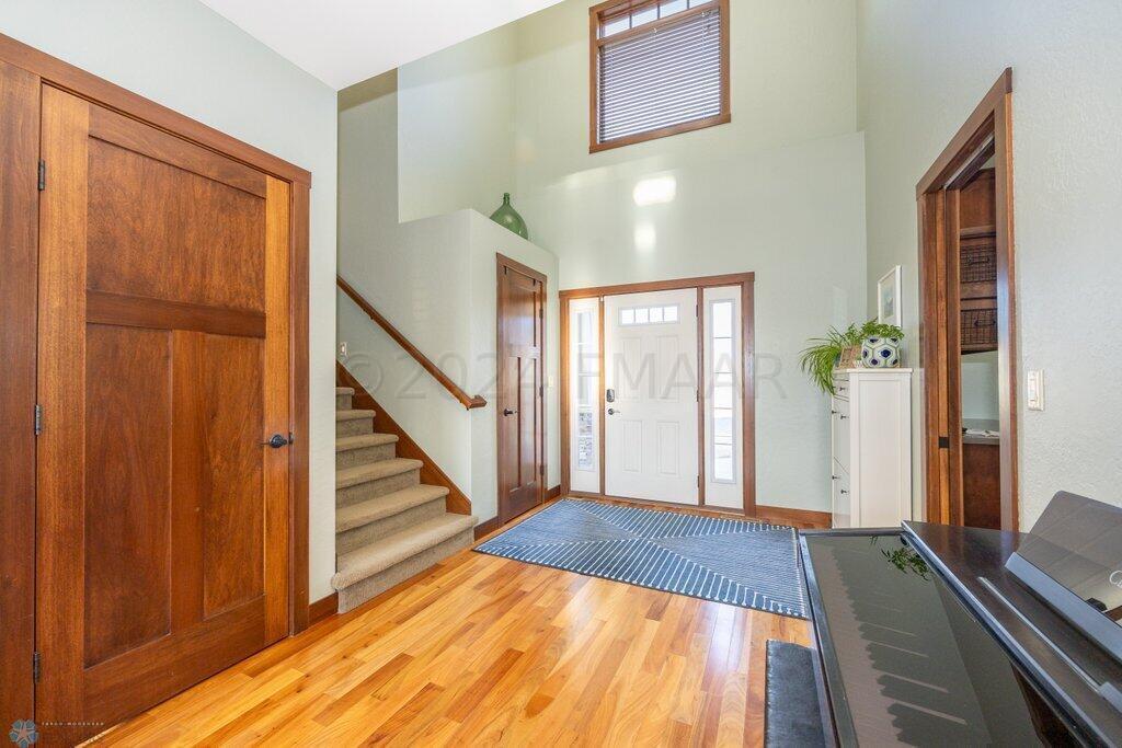 2 story foyer