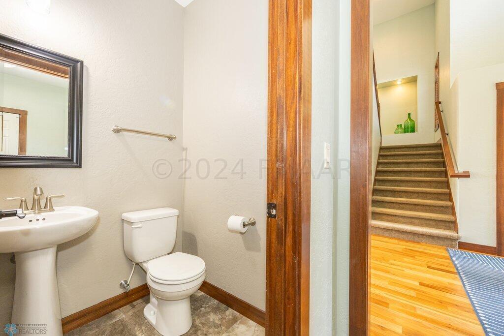 Powder room