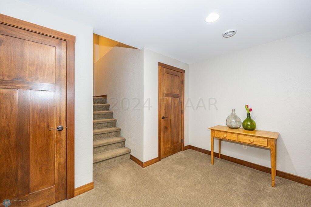 Lower stairs
