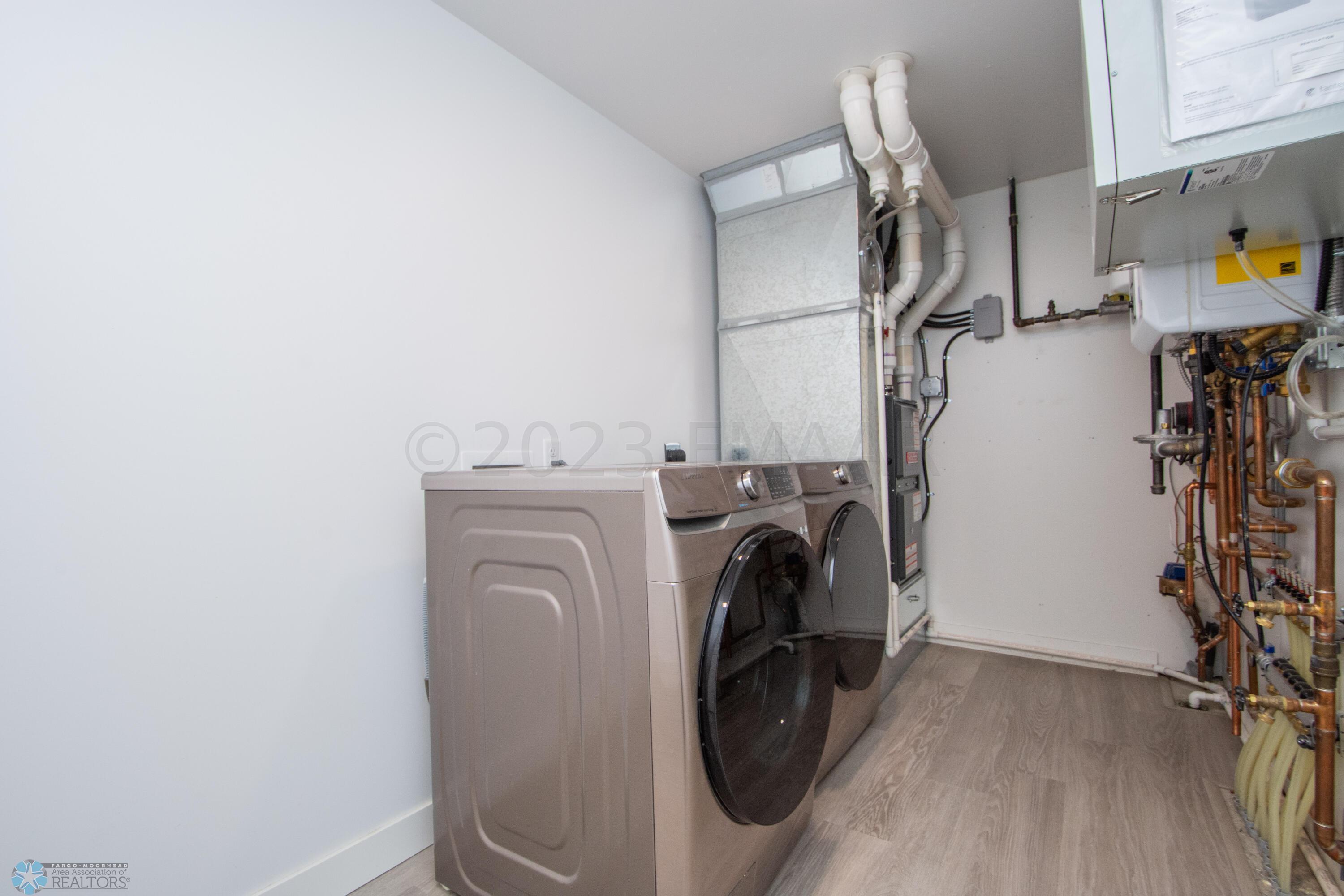 Laundry/Utilities