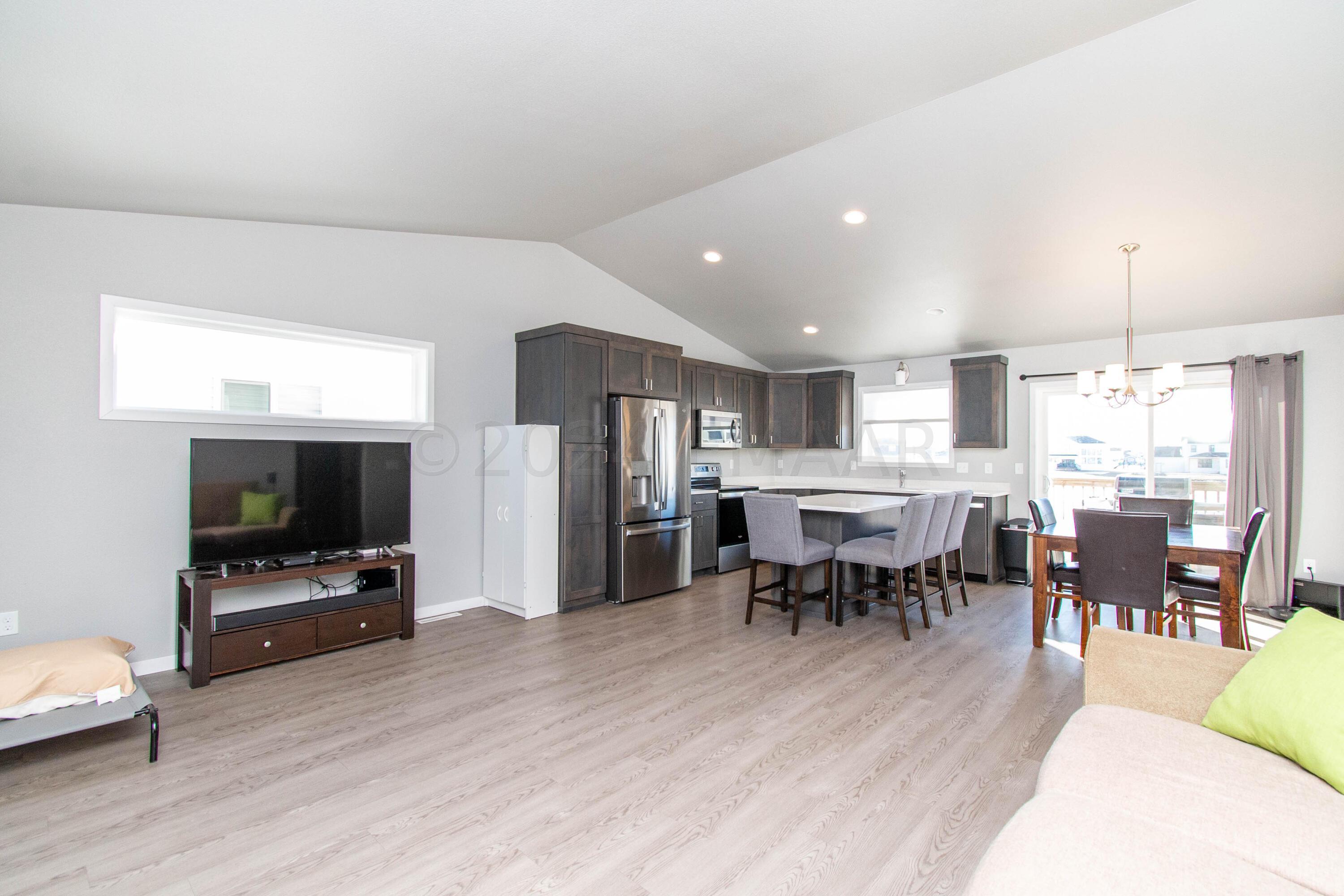 Living Room/Kitchen