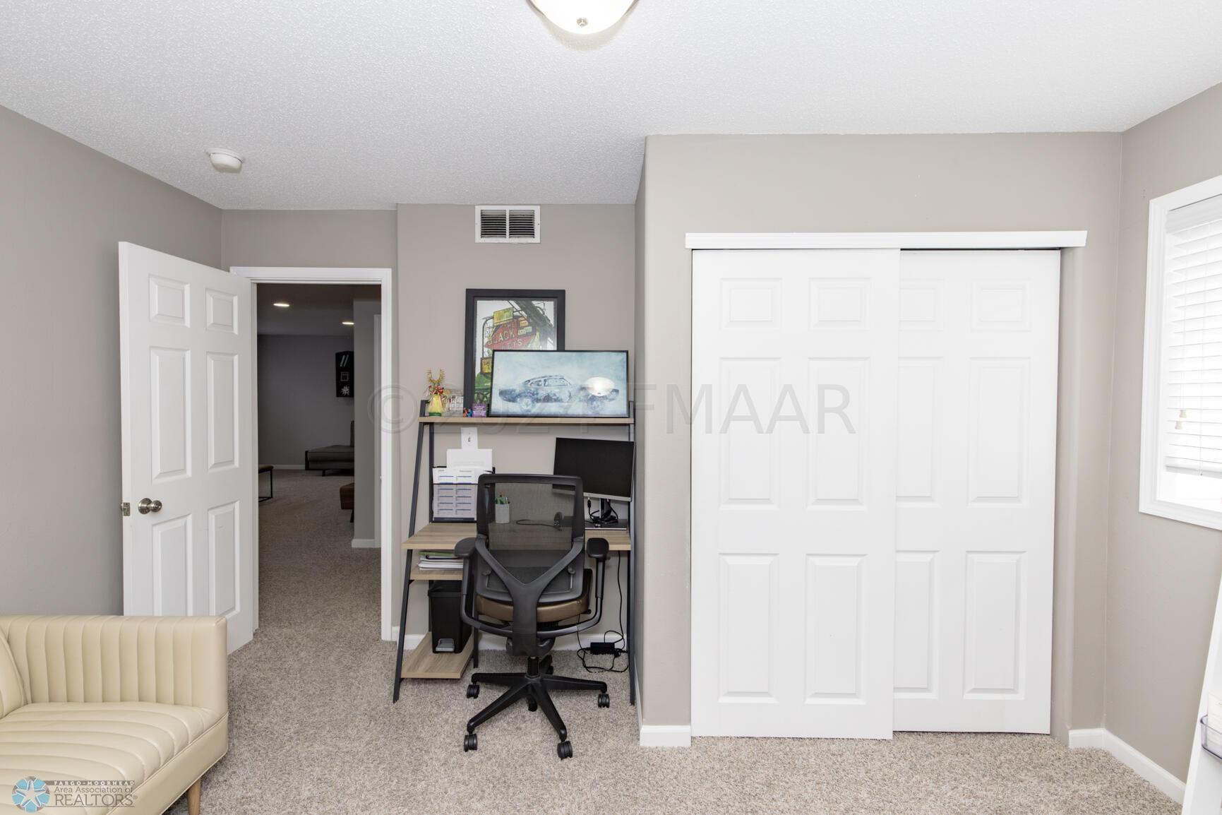 Bedroom5-Lower