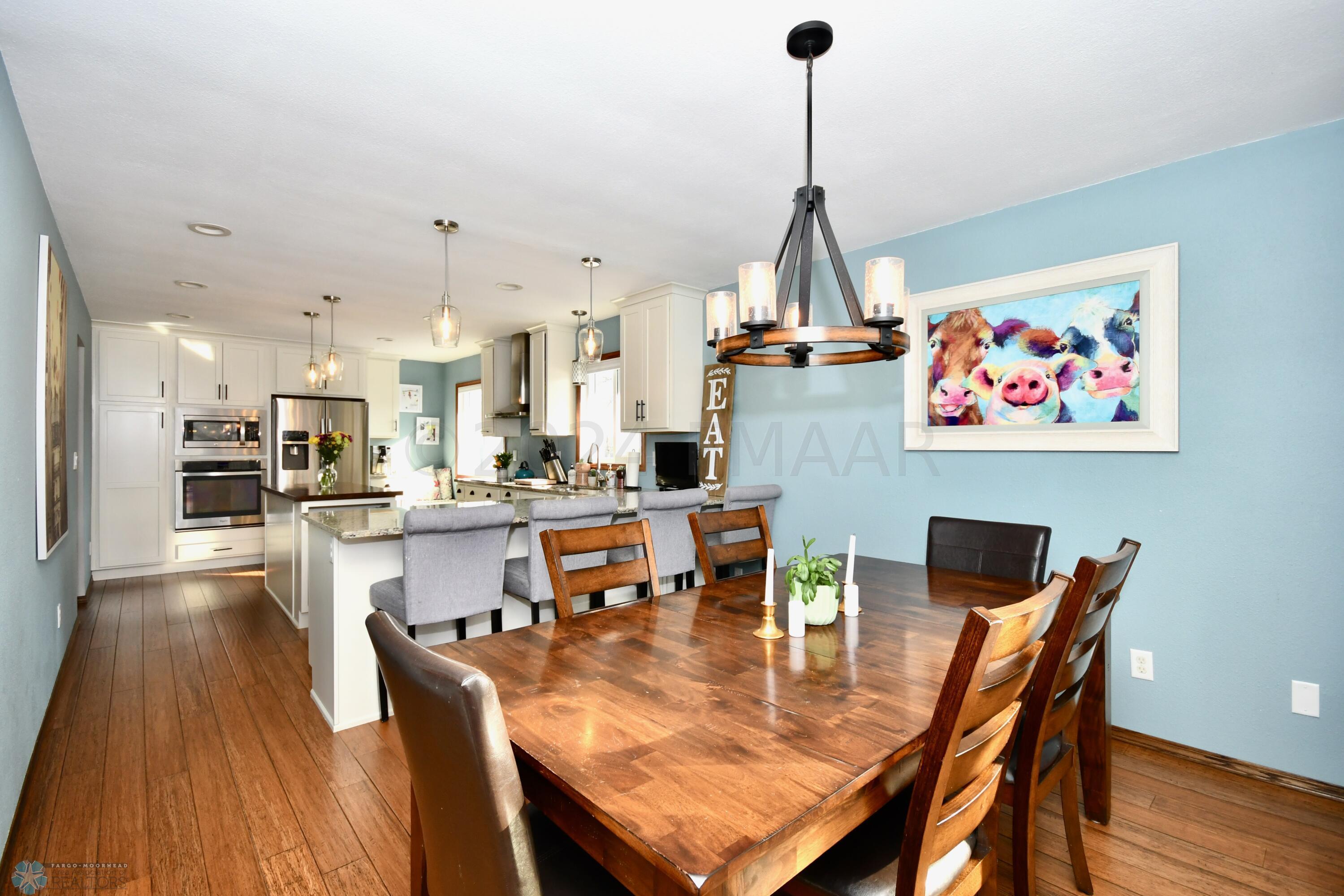 Dining/Kitchen