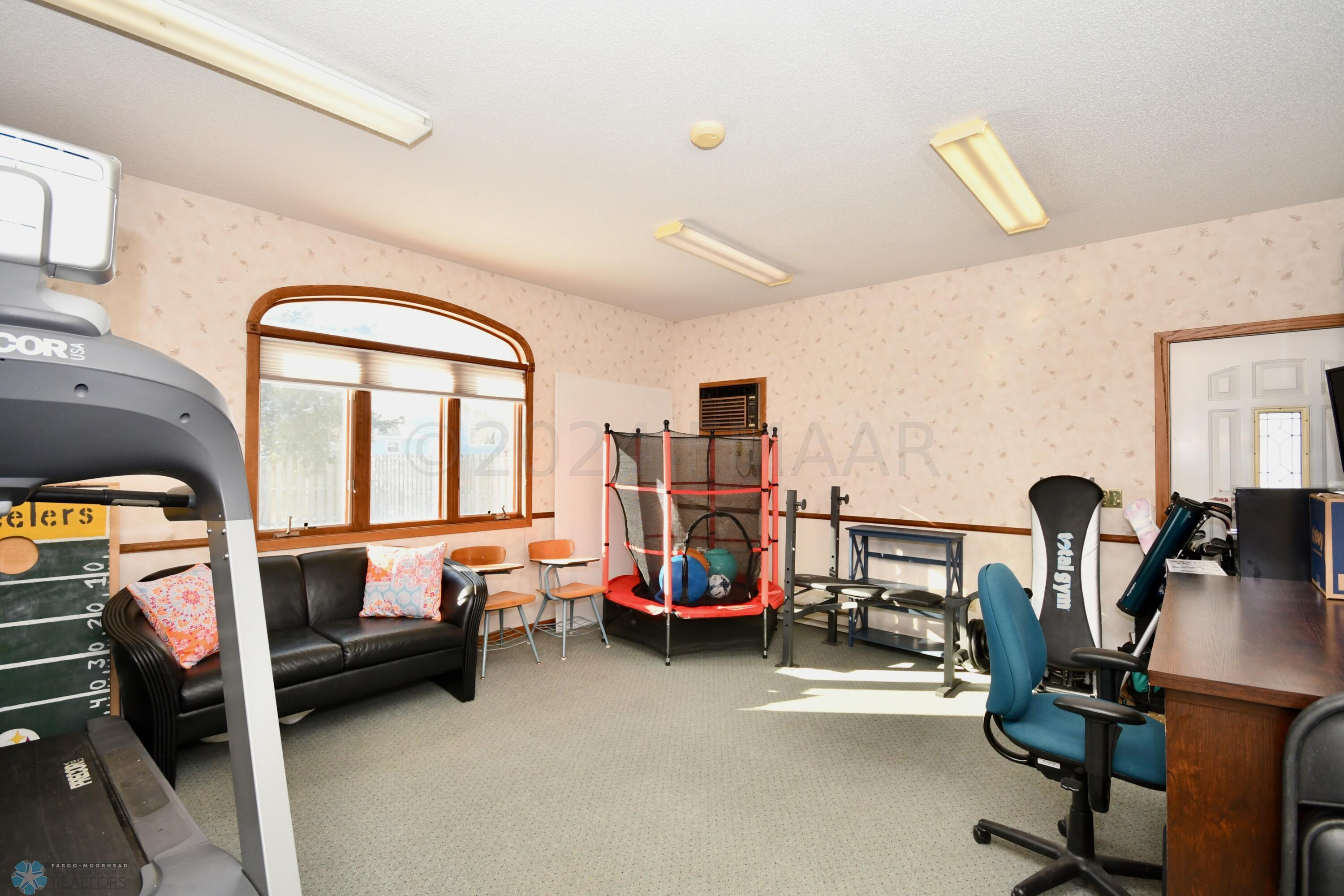 Flex Room