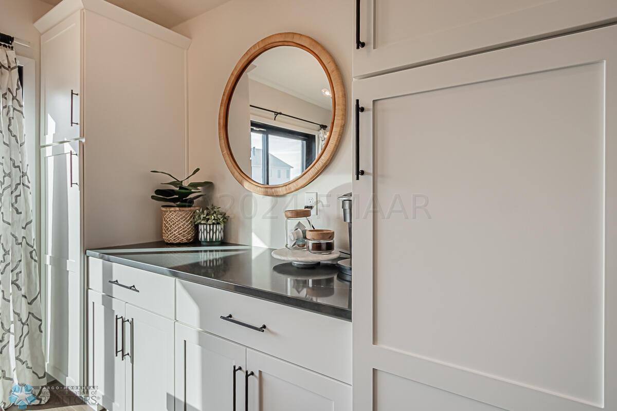 Dining Room Built-Ins