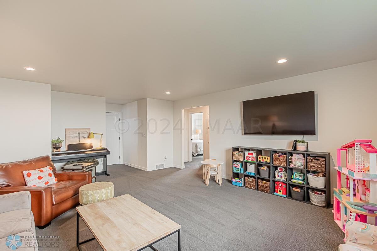 Family_Room_3
