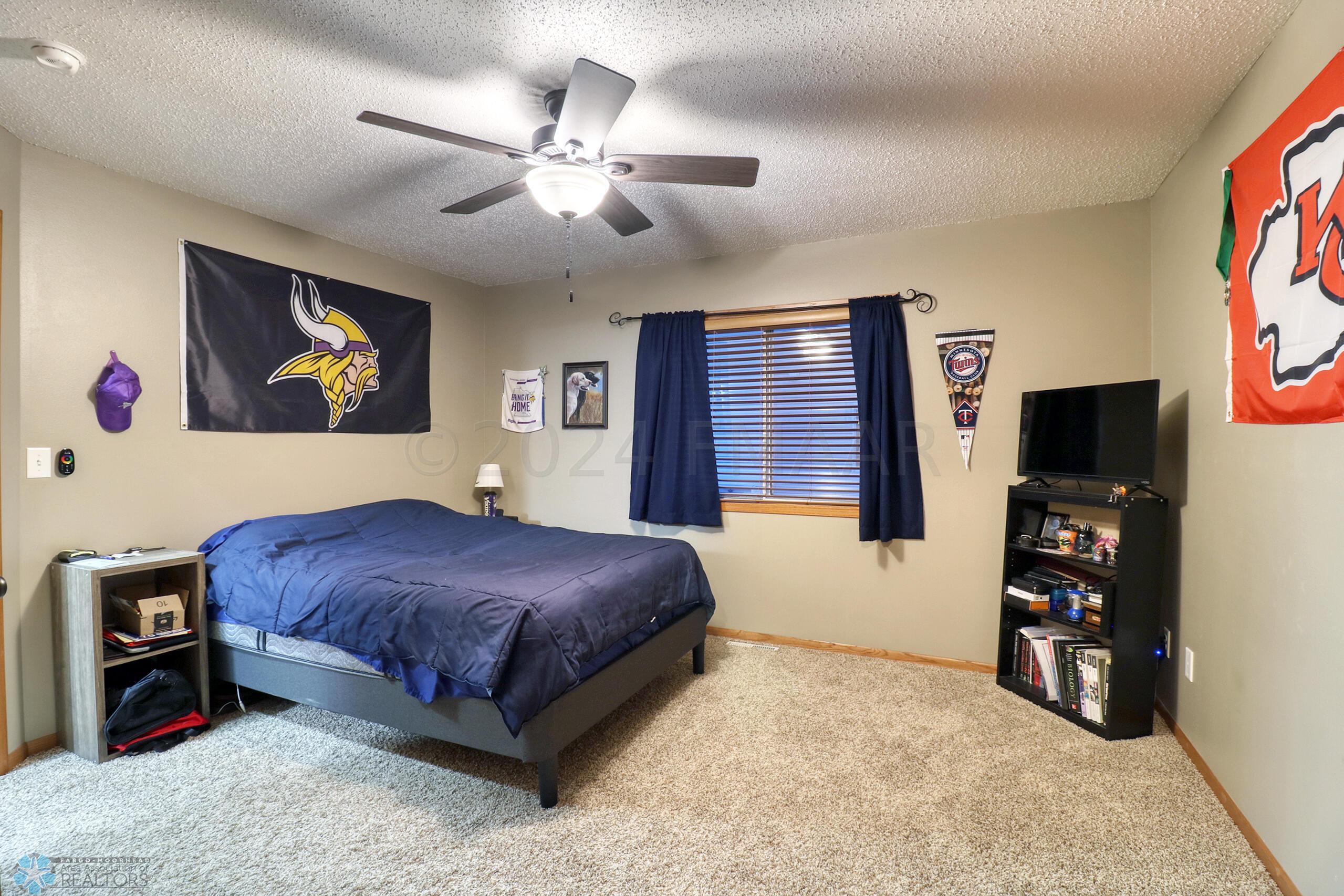 Bedroom1_0