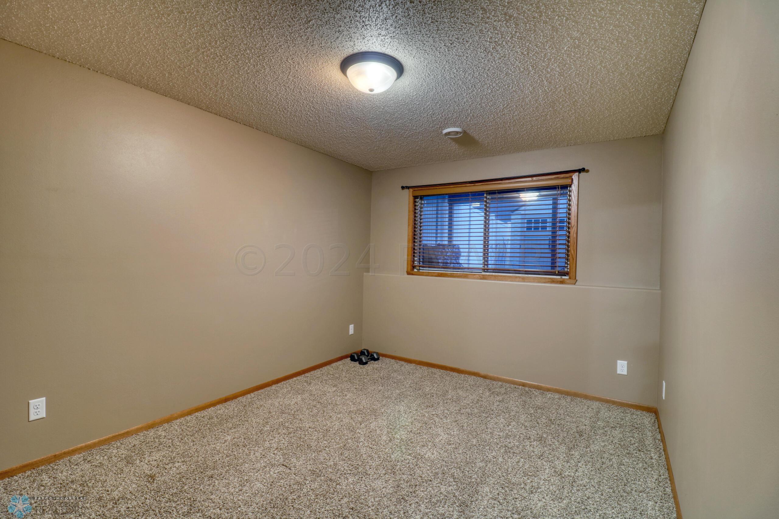 Basement Bedroom1_1