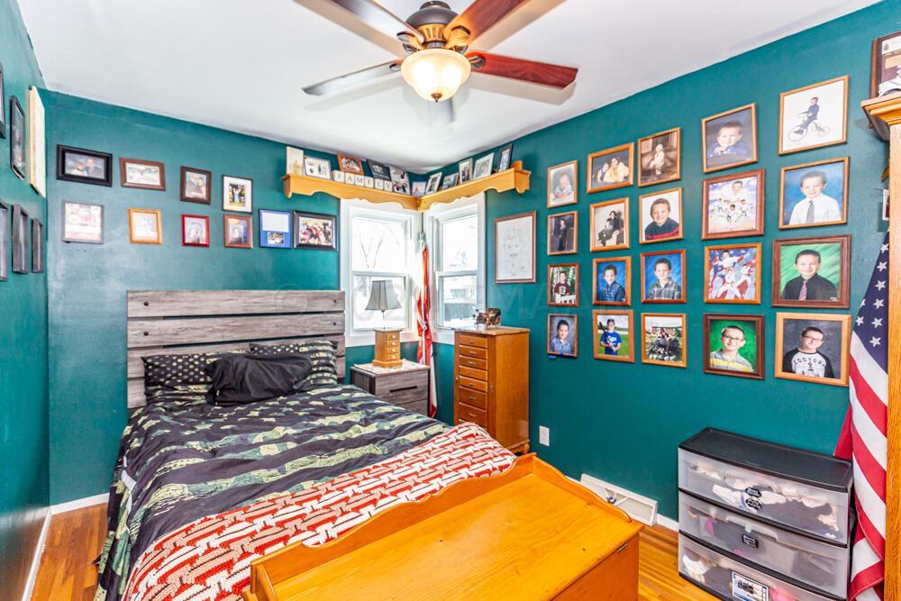 Home-4