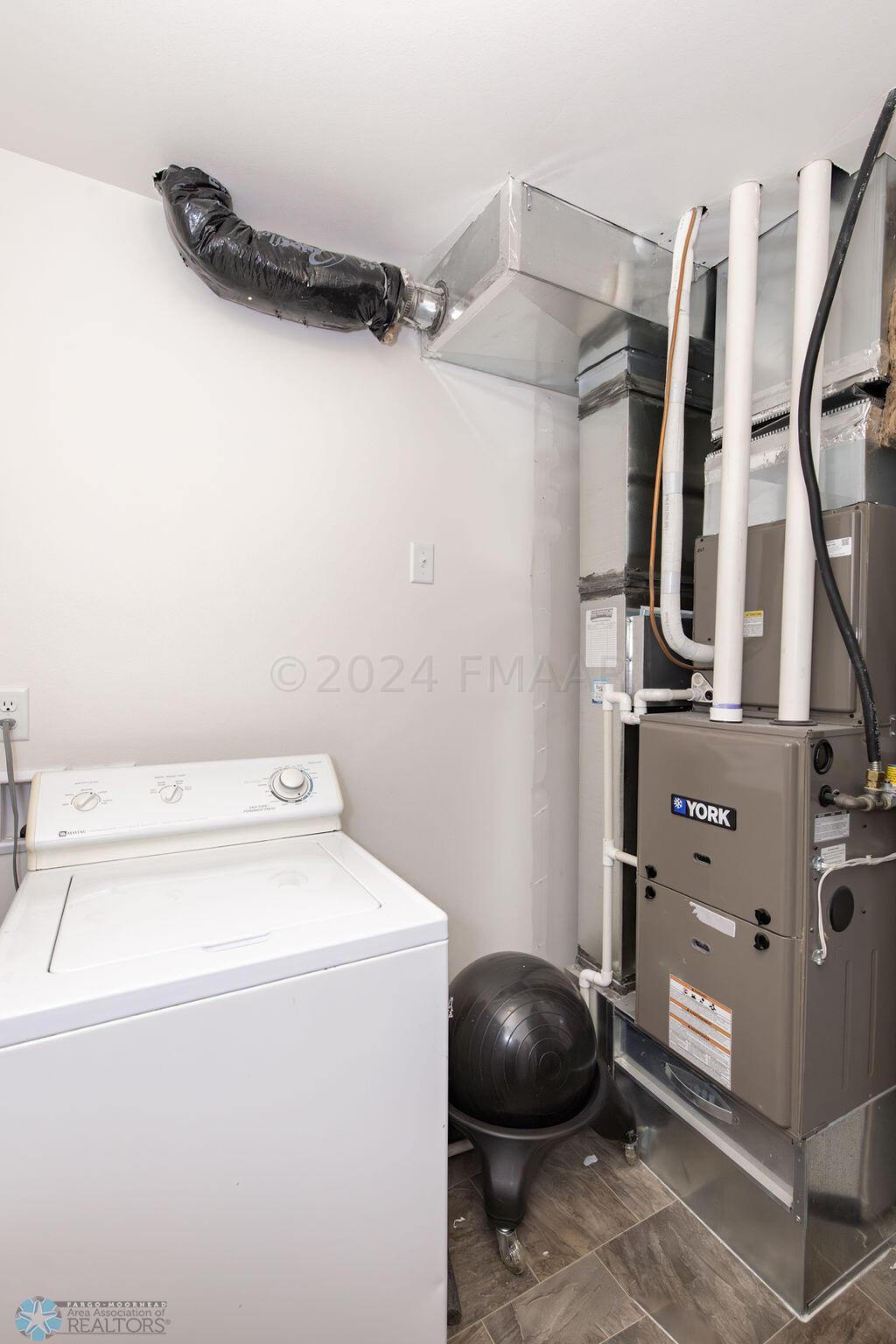 Laundry/Utilities