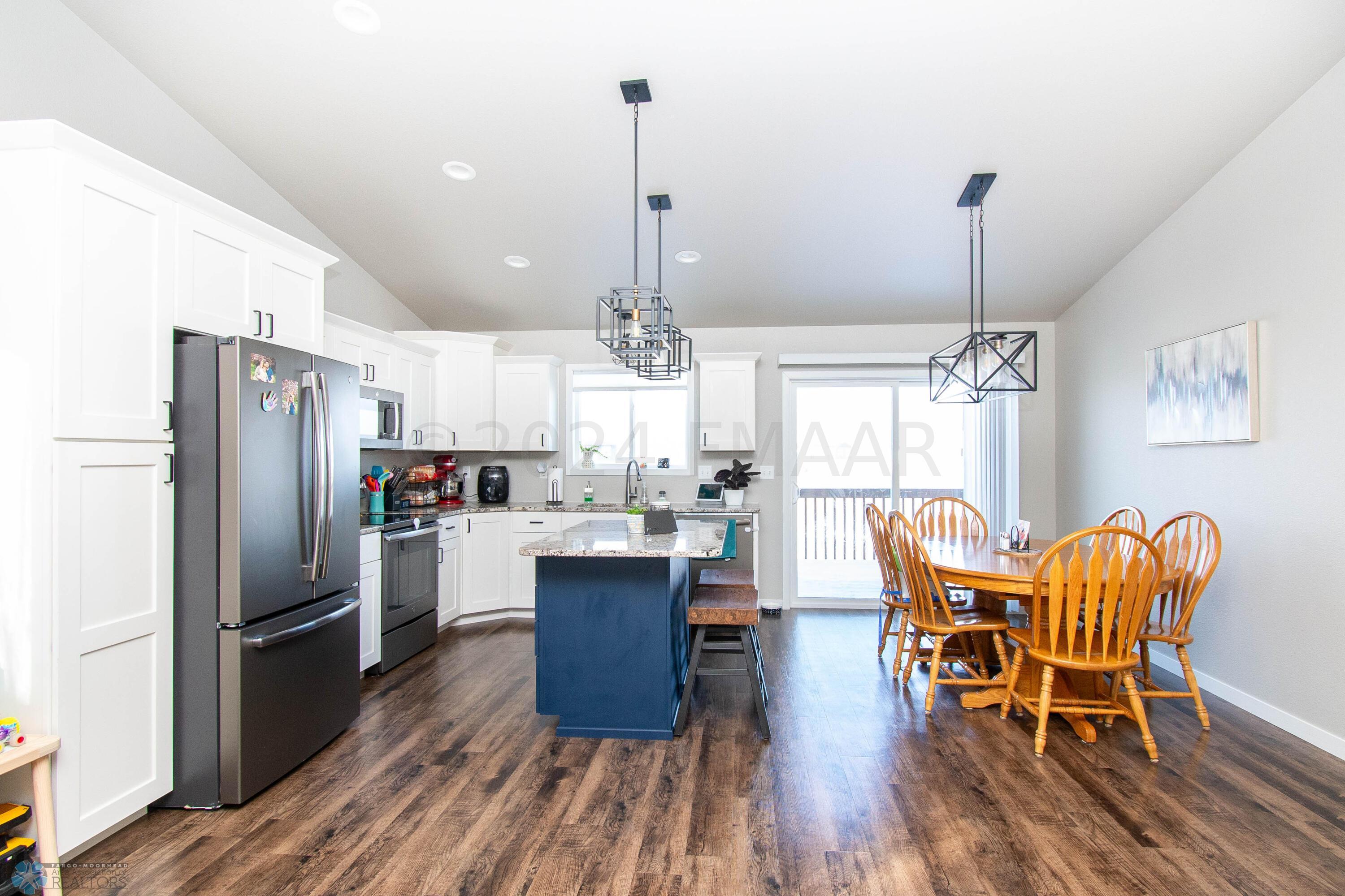 Kitchen/Dining
