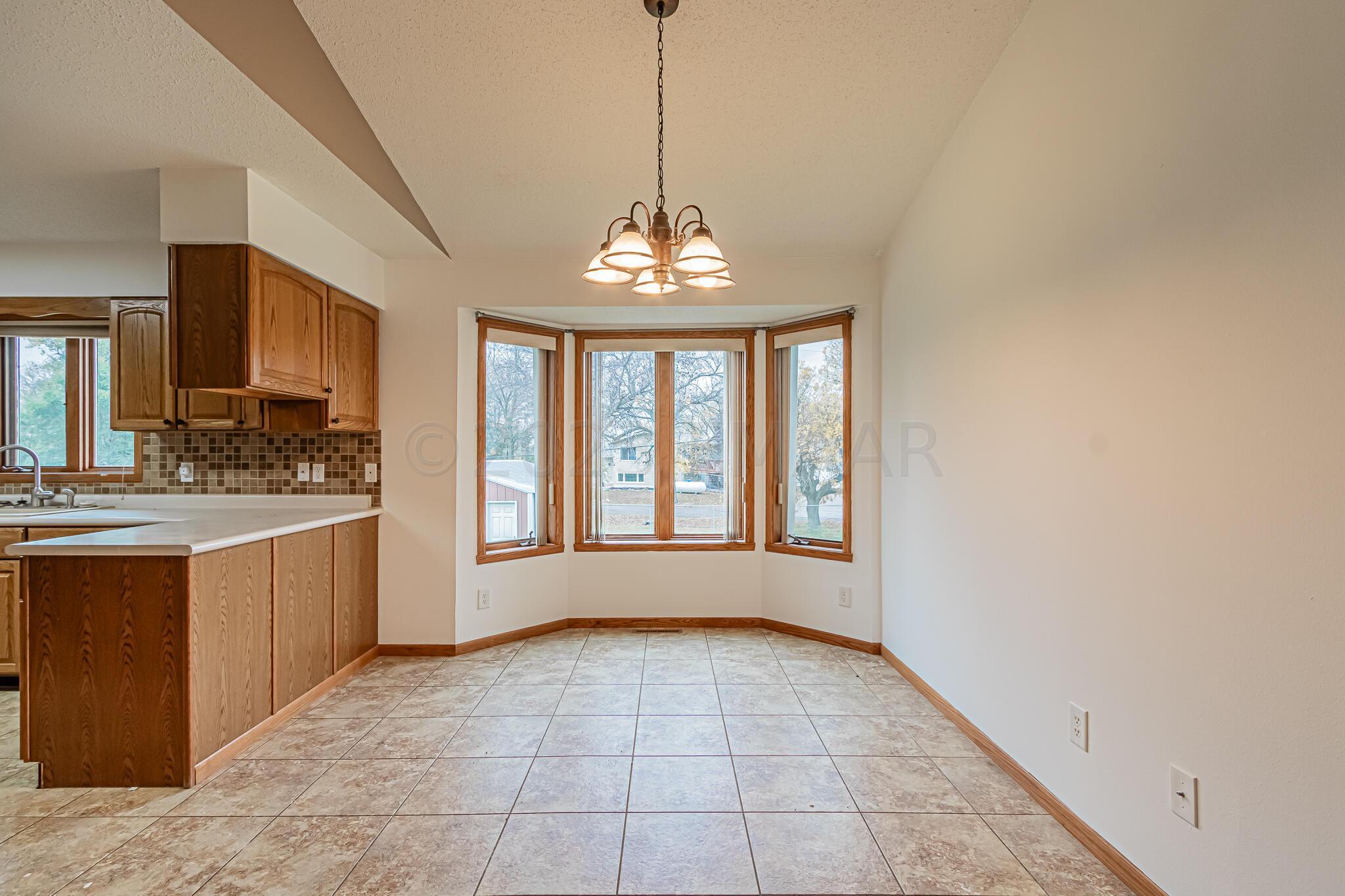 208 Main St, Harwood, ND-06