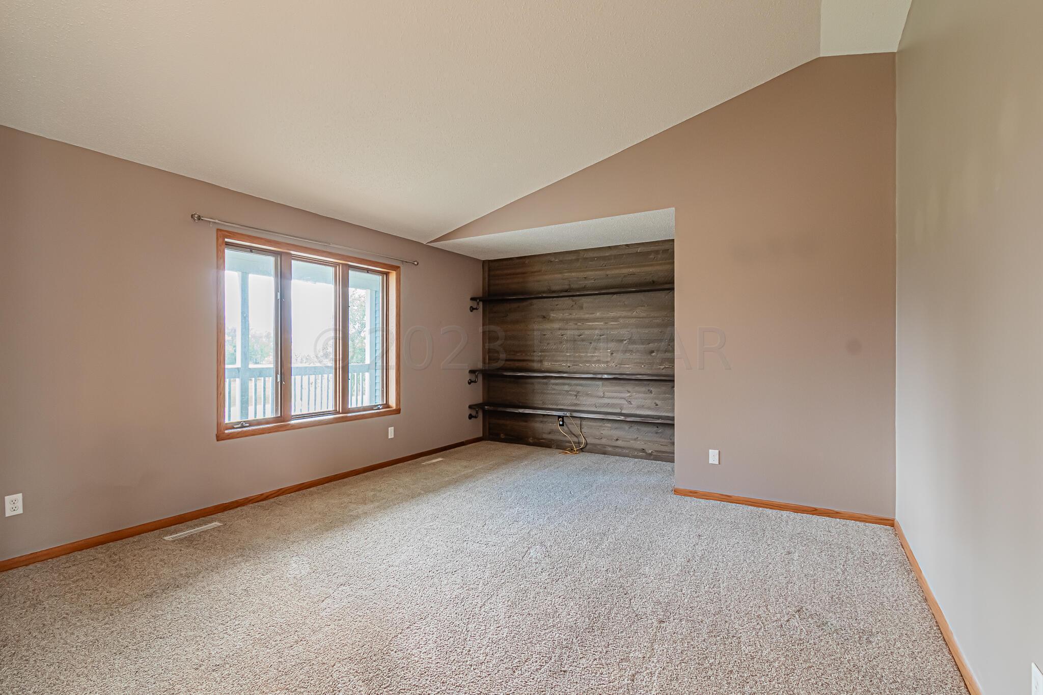 208 Main St, Harwood, ND-08