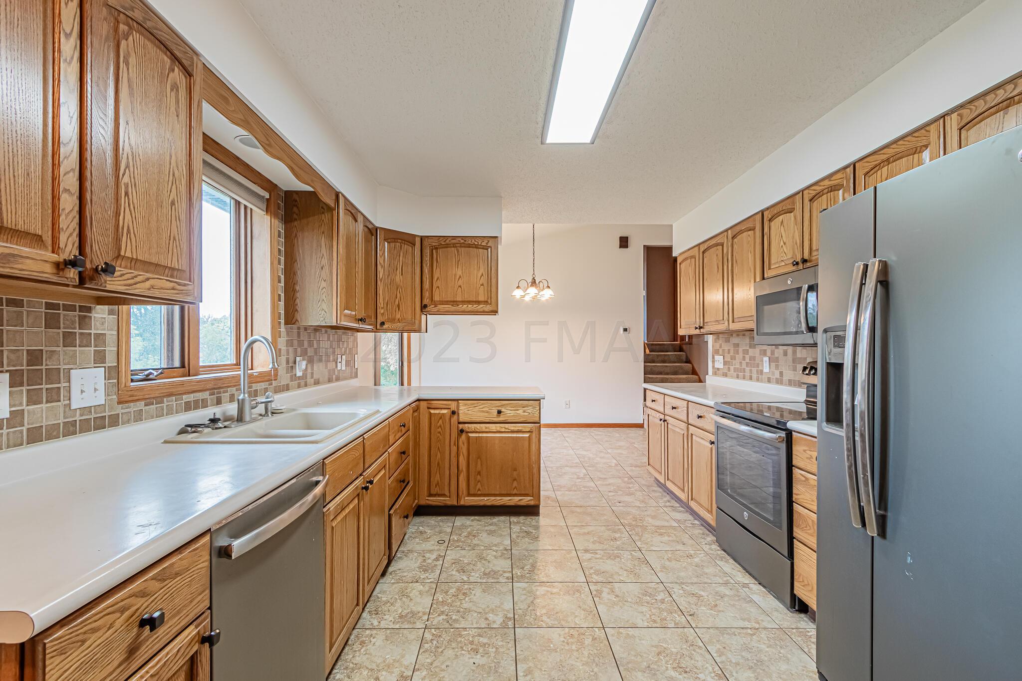 208 Main St, Harwood, ND-14