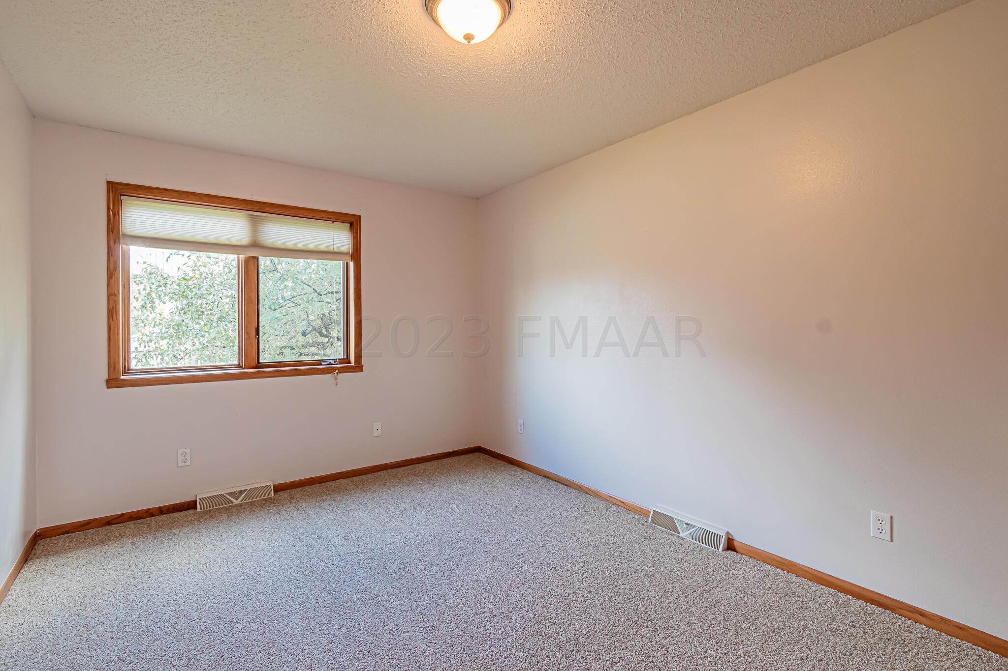 208 Main St, Harwood, ND-21