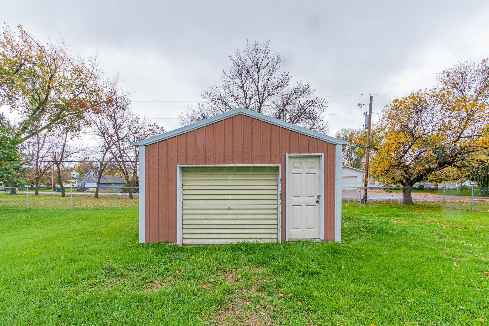 208 Main St, Harwood, ND-56